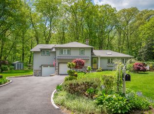 6 Shadow Ln, Norwalk, CT 06851