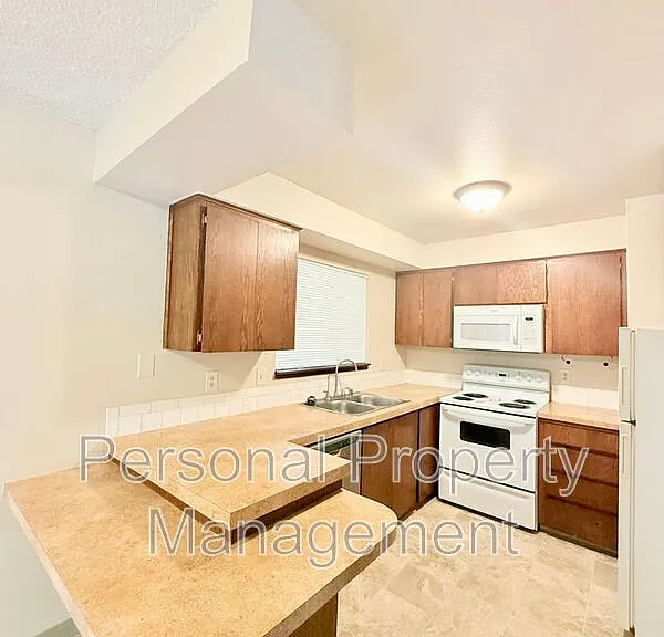 1335 Z St #D — Photo 1