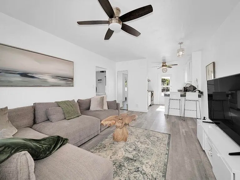 2317 N Ocean Blvd — Photo 5