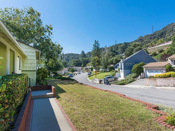2nd image of 1003 Eilinita Ave