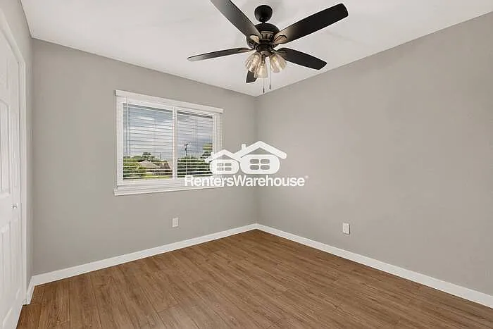 8008 Cornell Dr — Photo 27
