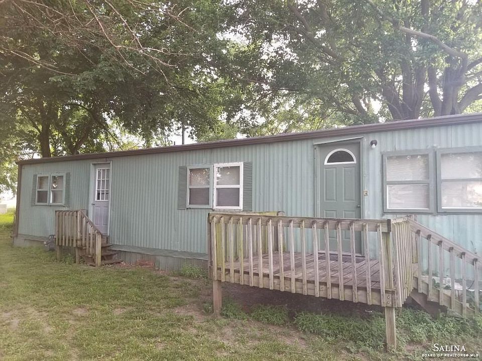 2nd image of 204 N Maple St