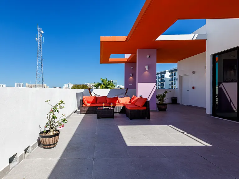 Saffron Apartments — Photo 36