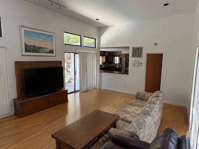 29 Box Tree Rd — Photo 10
