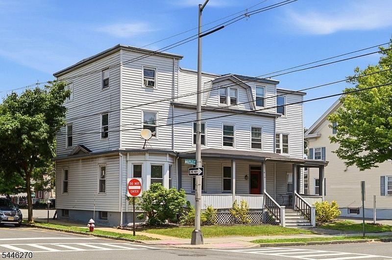 1st image of 98 Maple Ave #A