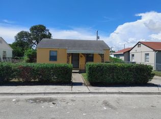 587 W 4th St, Riviera Beach, FL 33404