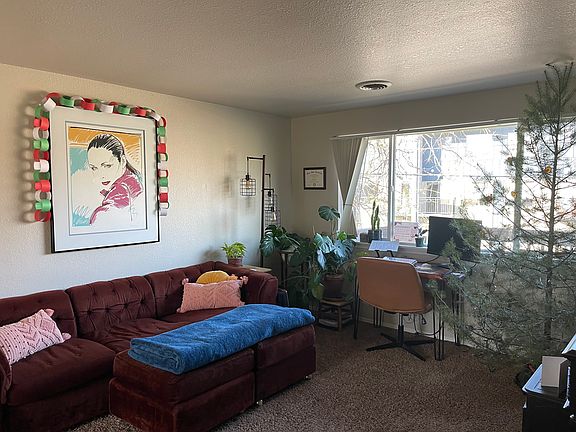 5th image of 1186 W Lee St
