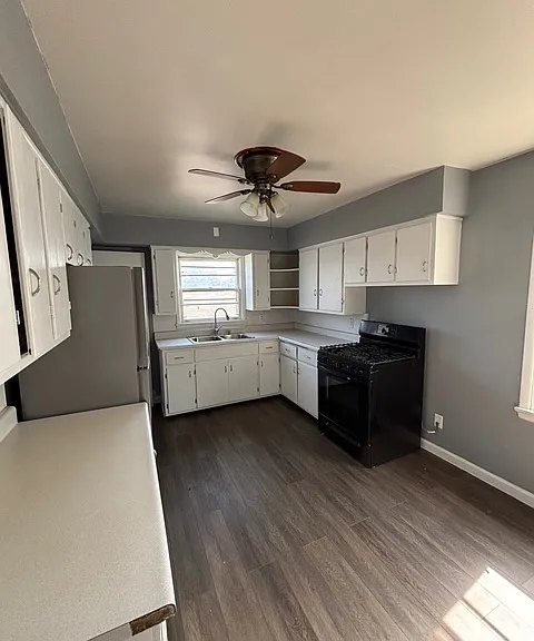 2050 Hickory Grove Ave — Photo 5
