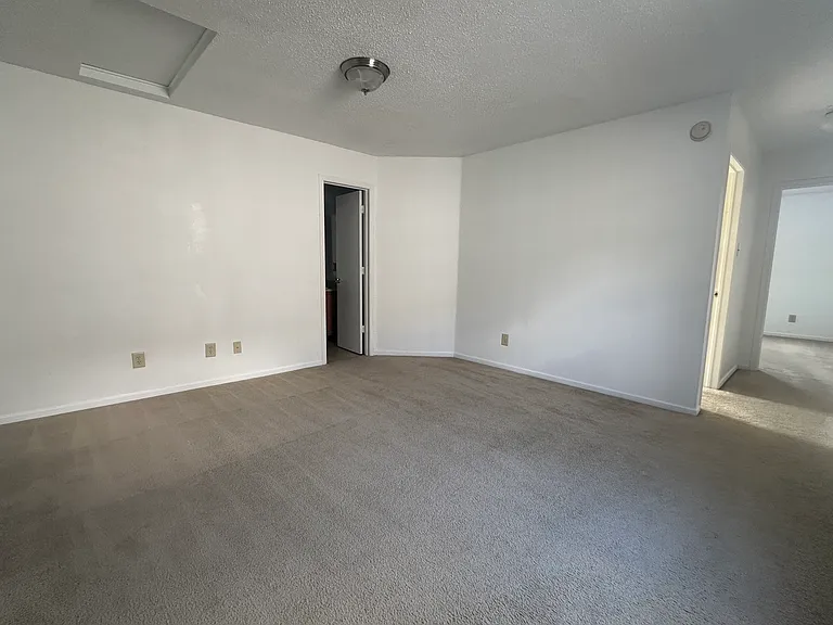 12850 Freedom Dr — Photo 10
