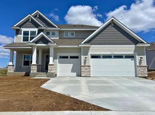 905 Milborne Ln NW, Rochester, MN 55901