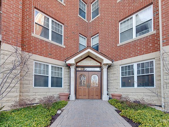 4th image of 1 Itasca Pl Unit 412