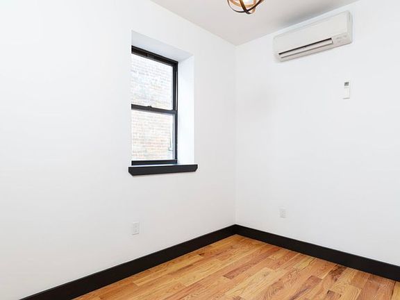 3rd image of 2621 Newkirk Ave #3C