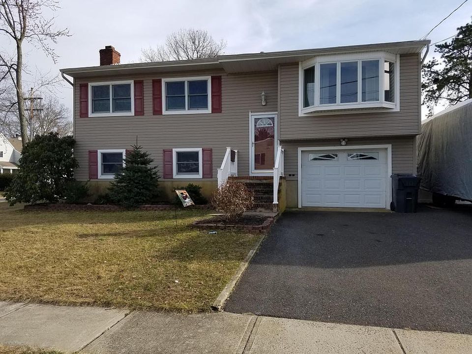 1st image of 160 Taft Dr