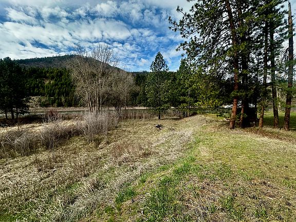 5th image of 1595 River Bend Rd