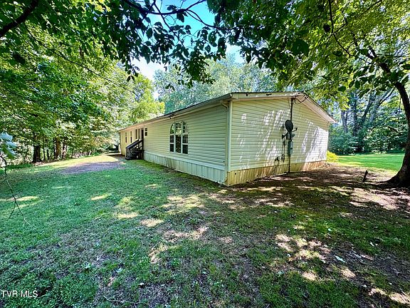 4th image of 2027 Snowflake Rd