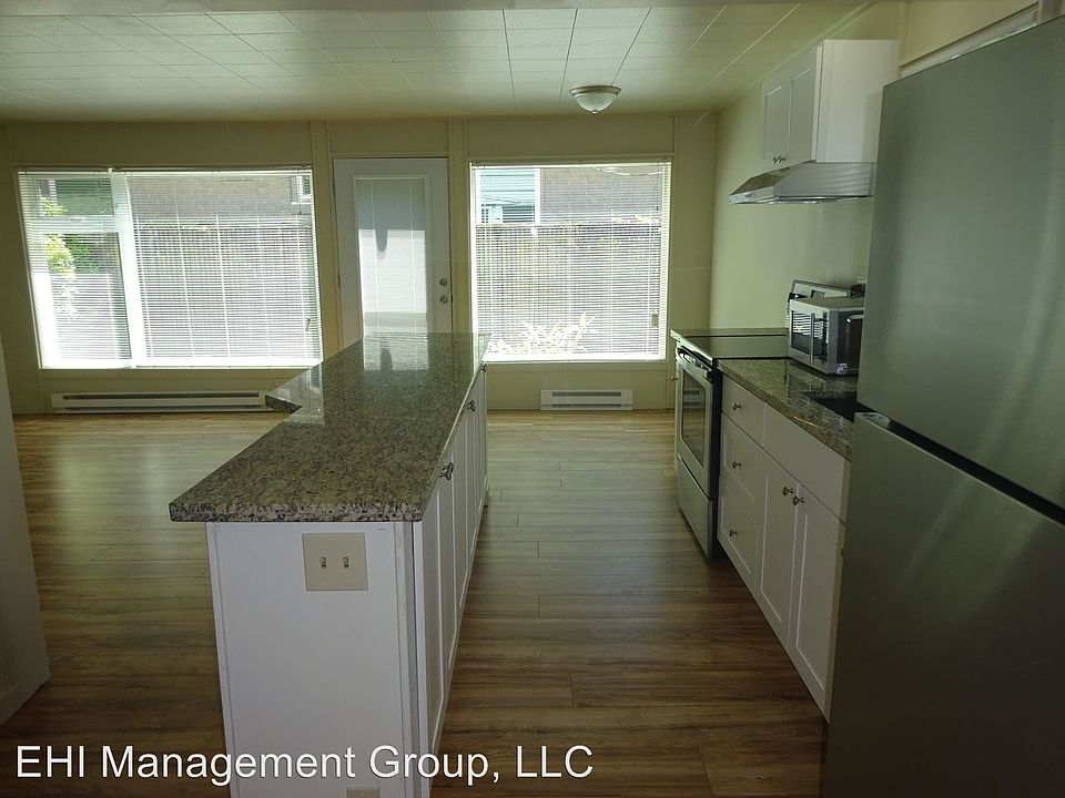 1st image of 4329 15th Ave S APT 03