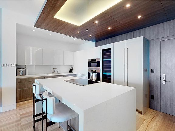 4th image of 6799 Collins Ave APT 405