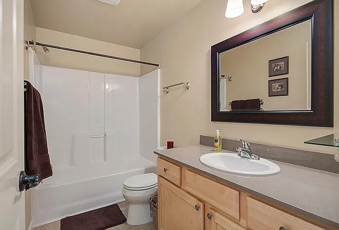 5424 Delridge Way SW #D — Photo 11