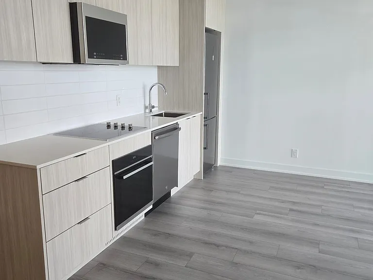 20 Deans Dr #501 — Photo 5