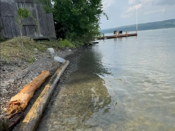 11 Red Cedar Ln #17, Dundee, NY 14837