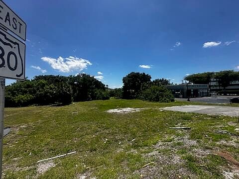 2nd image of 1430 Southern Boulevard