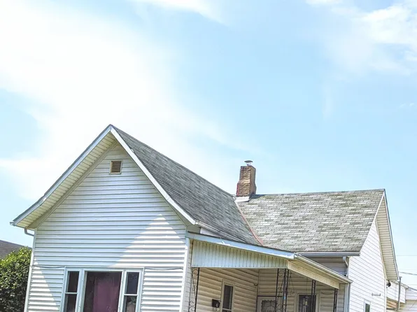 122 W 9th St, Rushville, IN 46173