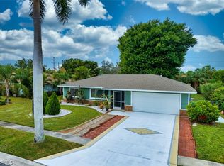 6995 Pickadilly Ct, Fort Myers, FL 33919