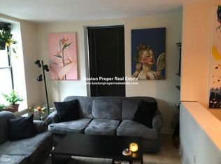 5 Grove St APT 2T, Boston, MA 02114