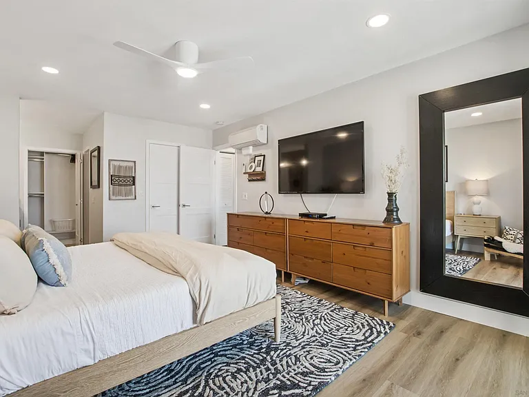 909 Coast Blvd #12 — Photo 22
