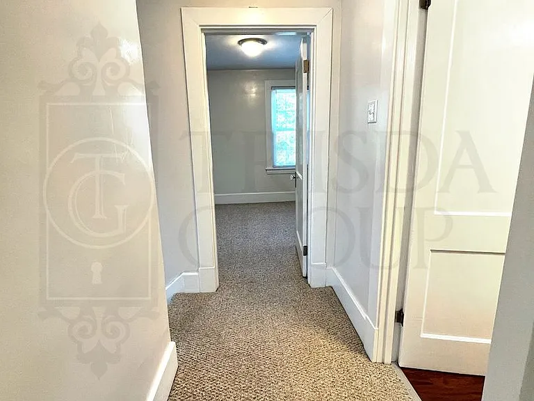 468 Belonda St — Photo 21