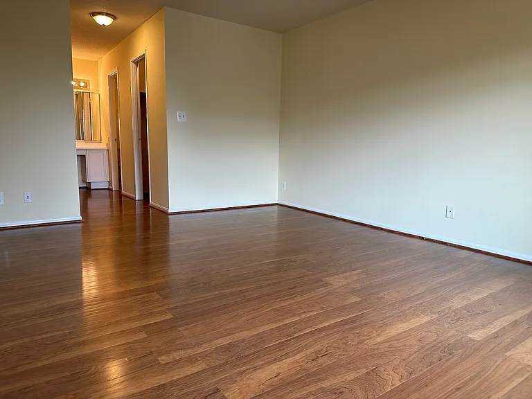 8350 Greensboro Dr #403 — Photo 25
