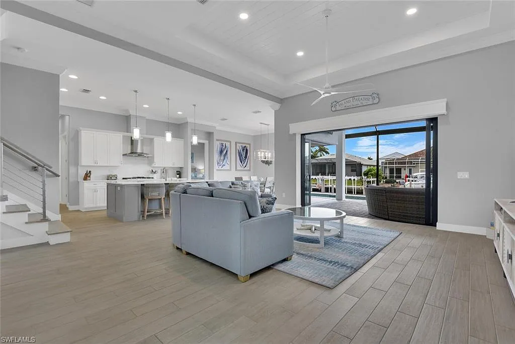 5 bed, 4.0 bath, 3693 sqft, $31,865 — Photo 2