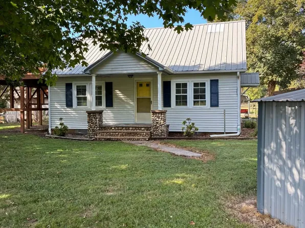 749 McNichols Rd, Cadiz, KY 42211