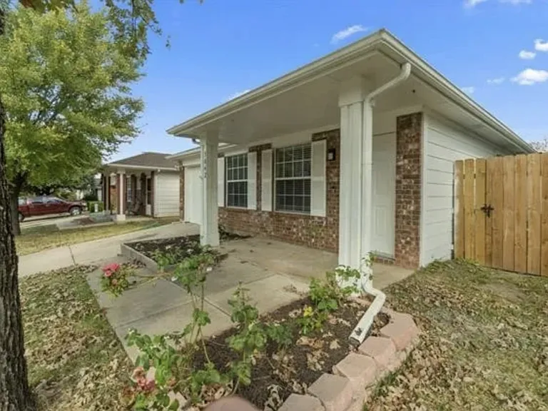 3042 Playa Vista Dr — Photo 1