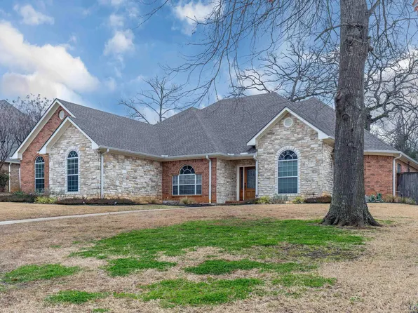 3306 Fairway Oaks Ln, Longview, TX 75605