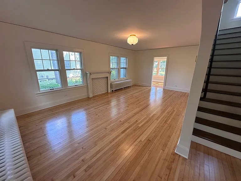 321 Roosevelt Ave — Photo 24