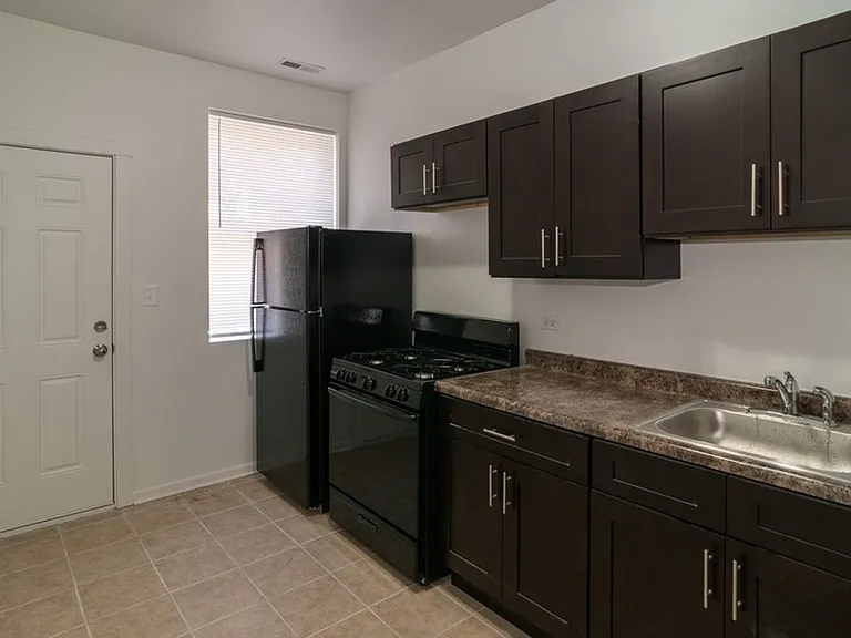 4641 W Jackson Blvd — Photo 11