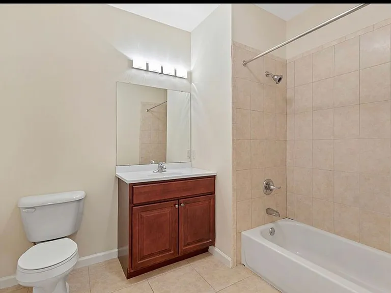 5609 Jefferson St — Photo 13