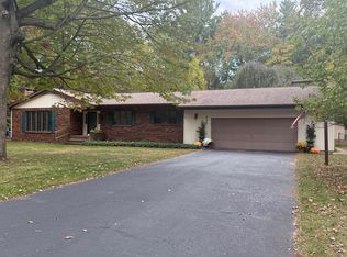 6035 W Trails End Rd, Ludington, MI 49431