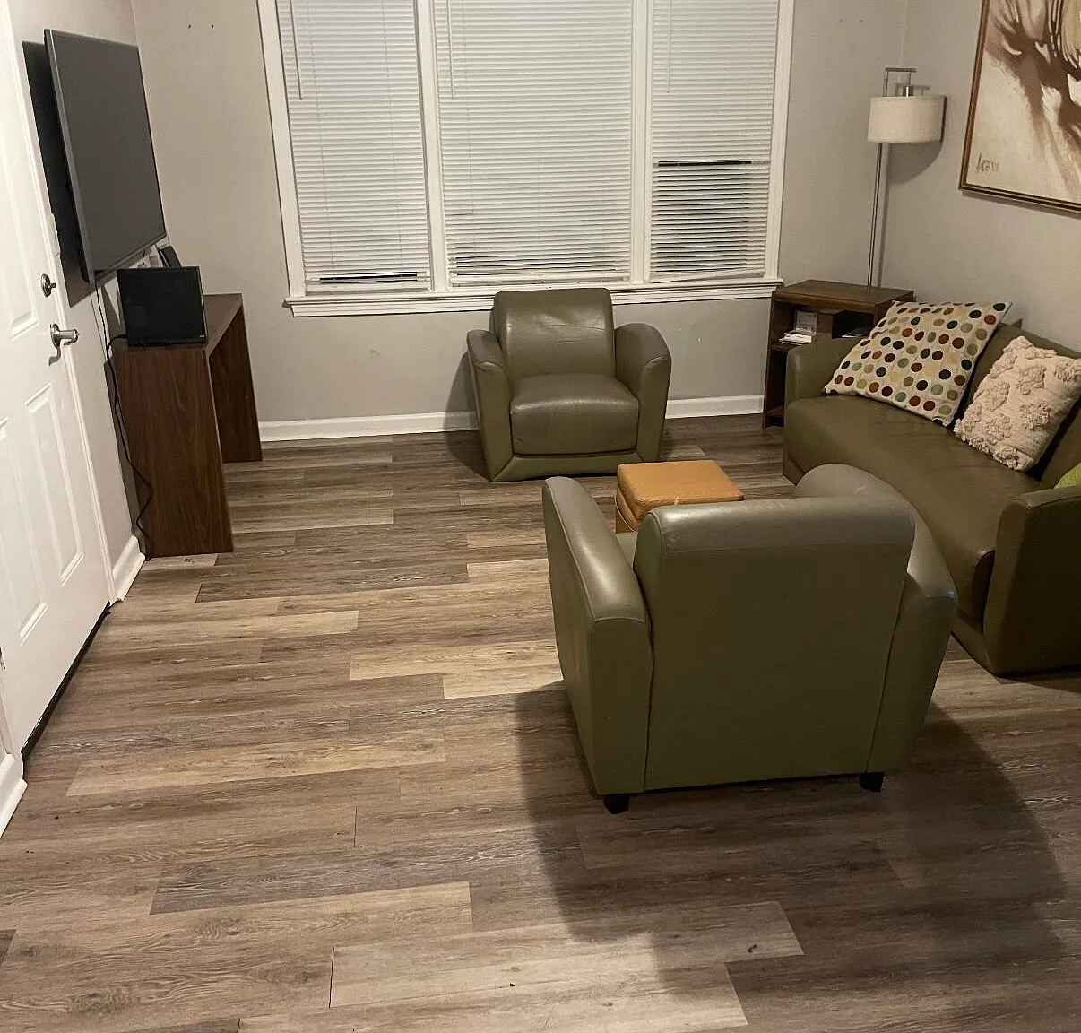 3 bed, 1.0 bath, 875 sqft, $1,500 — Photo 4