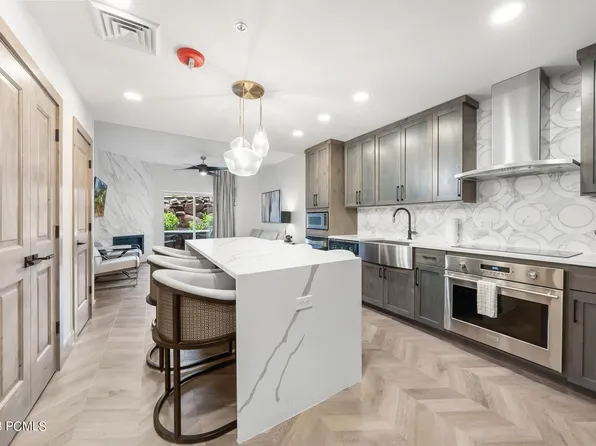 3000 Canyons Resort Dr #4204, Park City, UT 84098