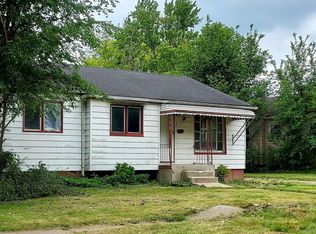 2335 Santa Barbara Dr, Flint, MI 48504