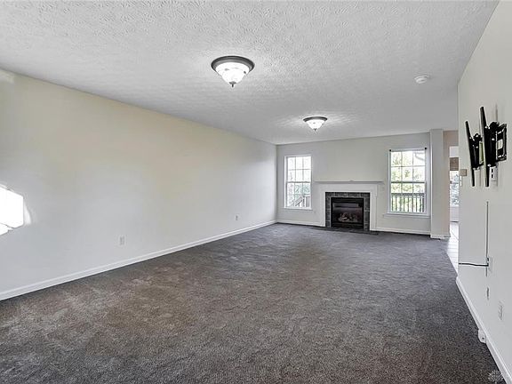 5th image of 3592 Empire Dr