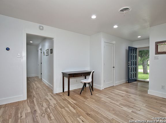 5th image of 1188 Rivercrest Dr