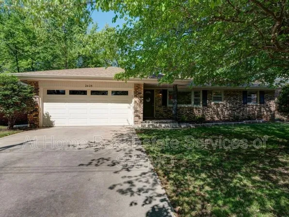2425 S Dollison Ave, Springfield, MO 65807
