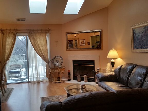 5th image of 2406 Mallow Ct #V2