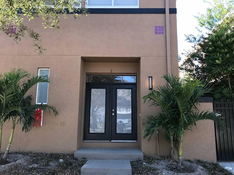 1st image of 401 7th St S Unit 2