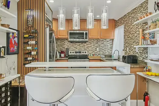 breakfast /wine bar