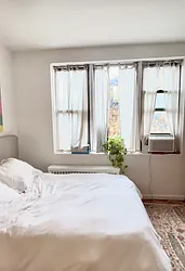 Rented by KNOCKKNOCK LLC