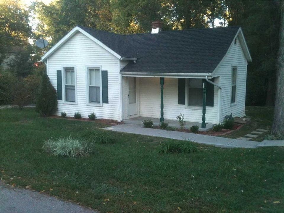 1st image of 621 6th Ave
